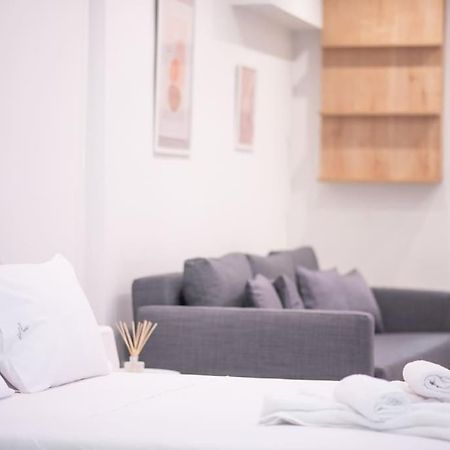 Luxury Studio With Garden Next To Acropolis Atenas Exterior foto