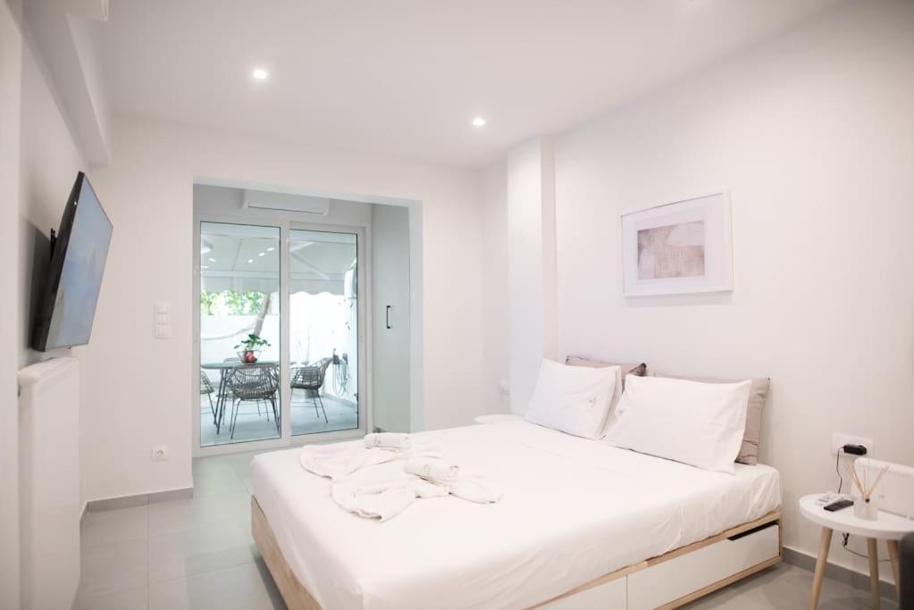 Luxury Studio With Garden Next To Acropolis Atenas Exterior foto