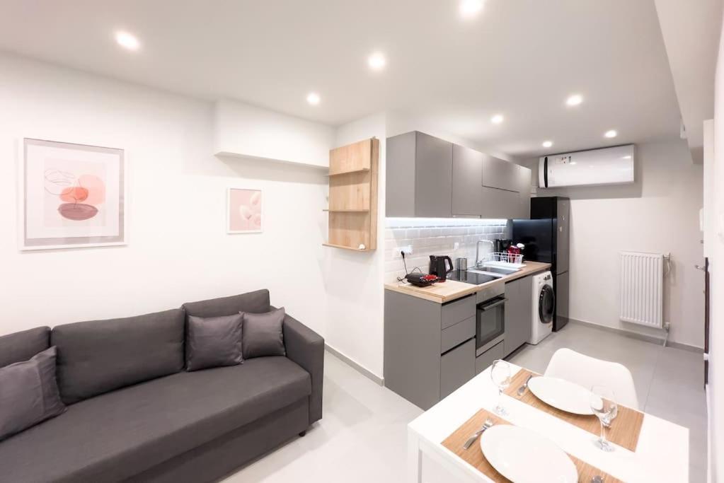 Luxury Studio With Garden Next To Acropolis Atenas Exterior foto