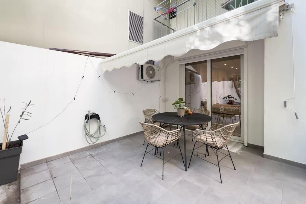 Luxury Studio With Garden Next To Acropolis Atenas Exterior foto