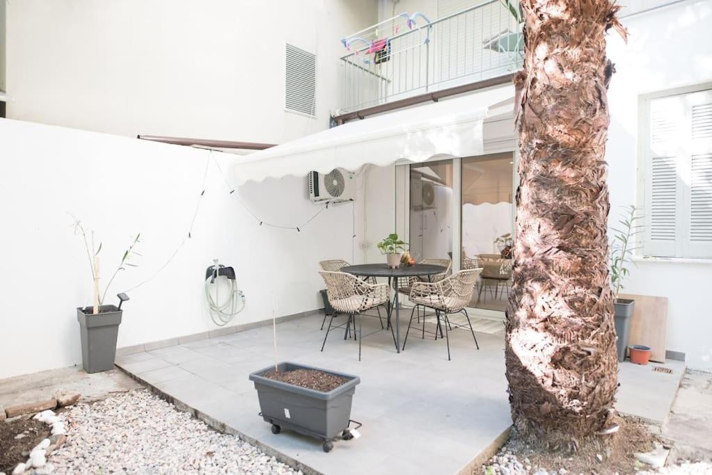 Luxury Studio With Garden Next To Acropolis Atenas Exterior foto