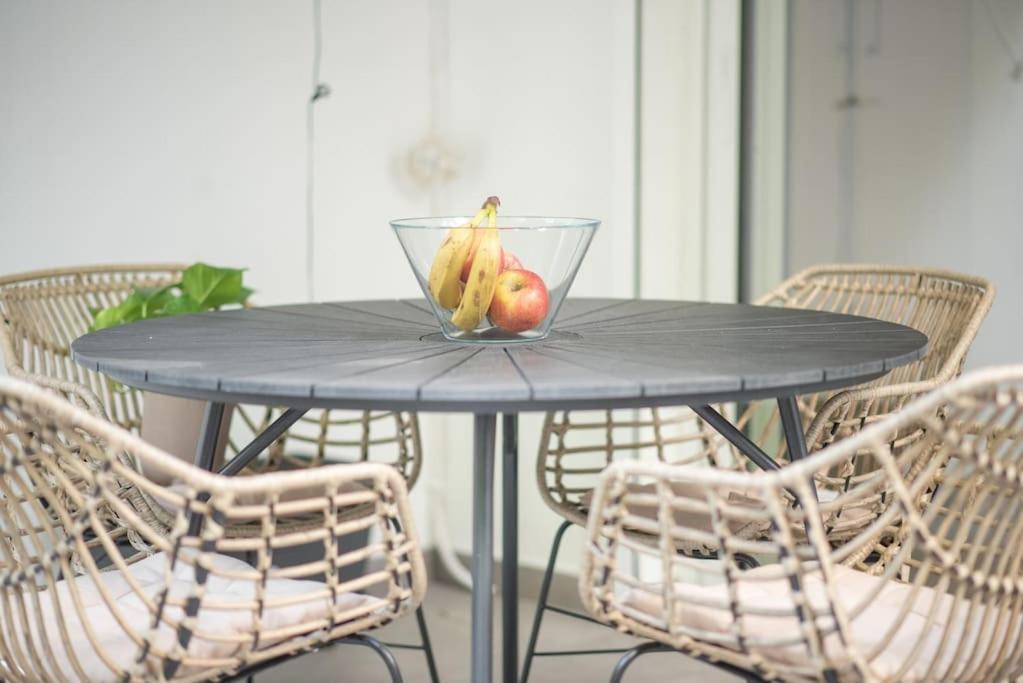 Luxury Studio With Garden Next To Acropolis Atenas Exterior foto